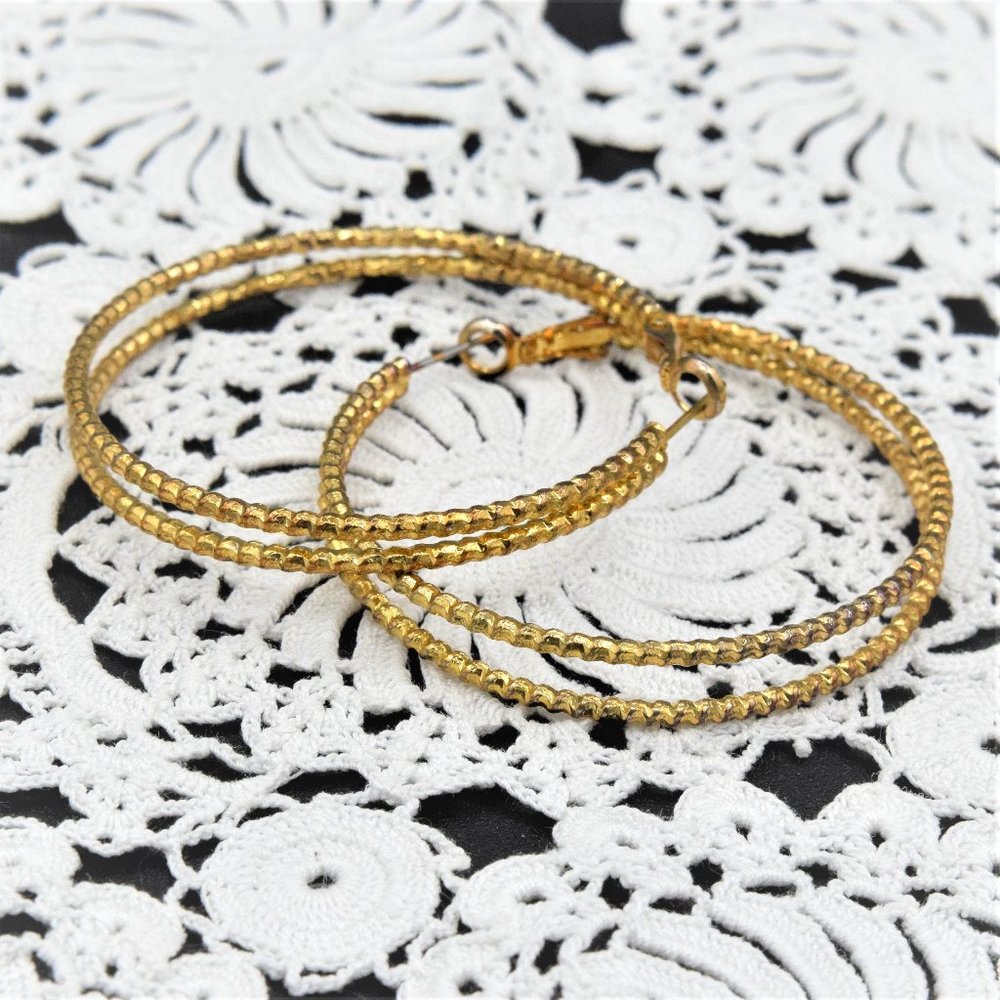 Vintage Hoop Earrings Gold Tone Bead Look